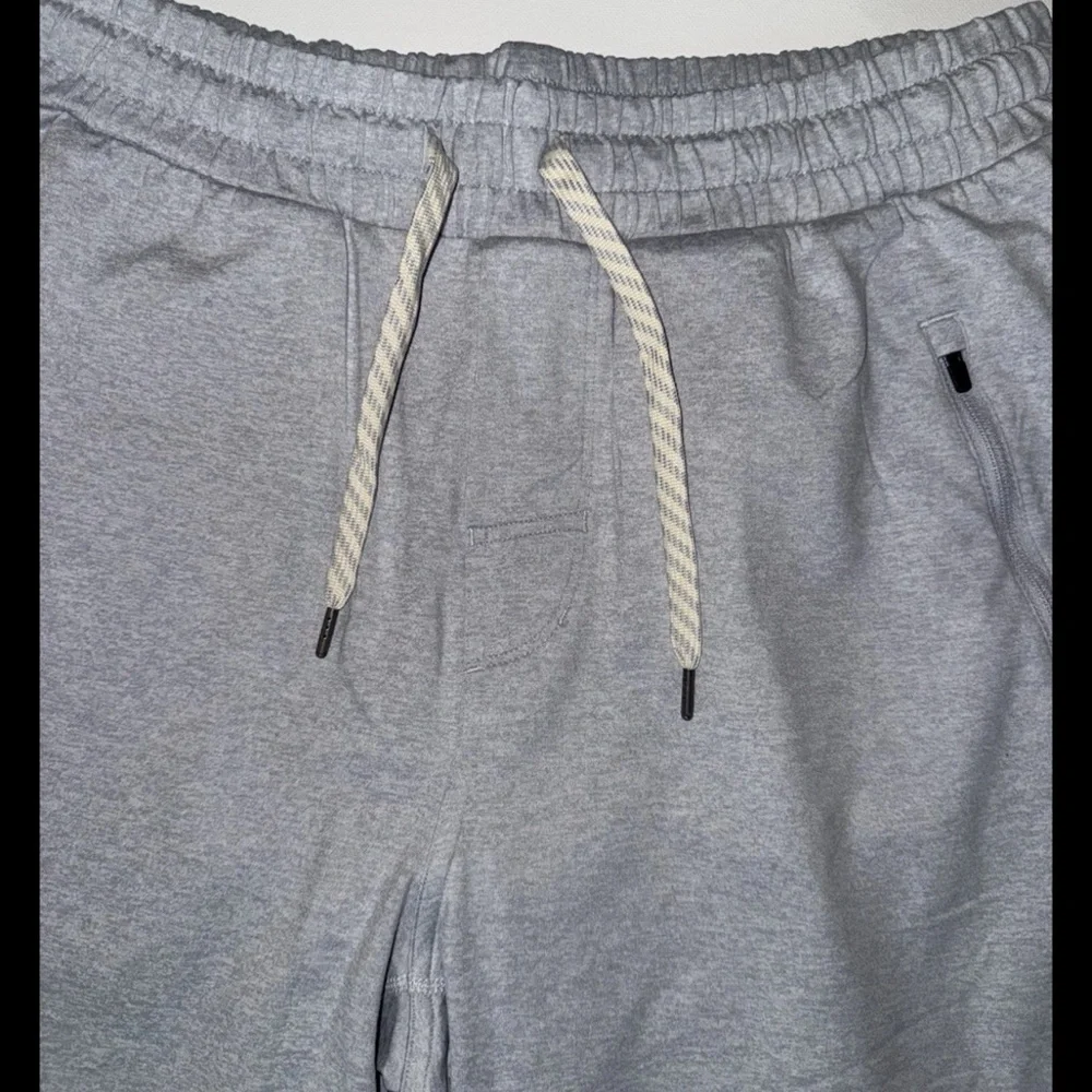 VUORI Men's Ponto Performance Jogger Platinum Heather Large Running/training - Picture 2 of 6